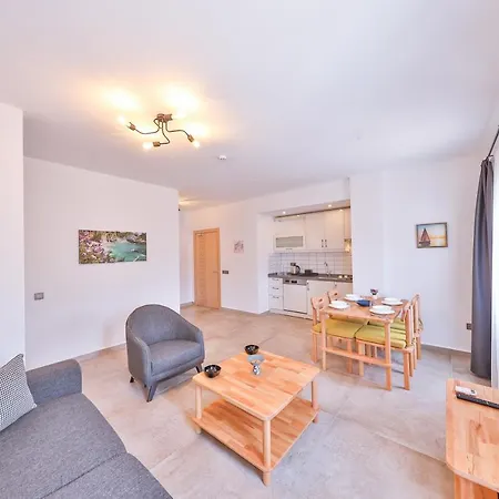 Thomas Apartmanhotel 4*