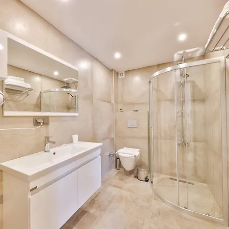 Thomas Apartmanhotel 4*