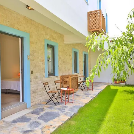 Apart Otel Thomas 4*